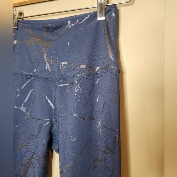 Beyond Yoga Pants - NEW Beyond Yoga Marbled Leggings Navy Blue